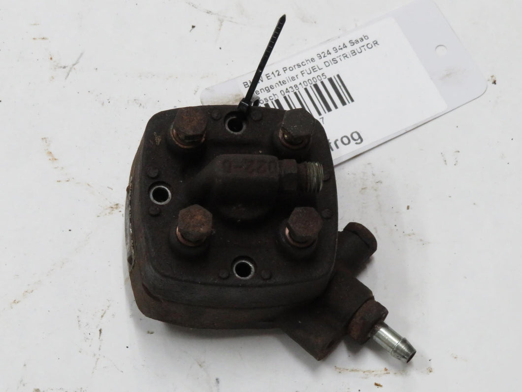 BMW E12 E21 Porsche 924 944 Saab Mengenteiler  FUEL DISTRIBUTOR Bosch 0438100005