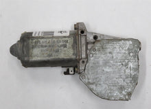 Laden Sie das Bild in den Galerie-Viewer, Porsche 928 911 Fensterheberrmotor Antrieb Fensterheber vorn links Bosch 0130821064
