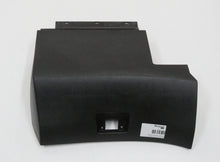 Laden Sie das Bild in den Galerie-Viewer, BMW E28 Handschuhfach Handschuhkkasten schwarz