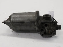 Laden Sie das Bild in den Galerie-Viewer, BMW E28 E23 E24 M30 Ölfiltergehäuse mit Thermostat für Ölkühler 1247843