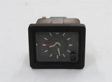 Laden Sie das Bild in den Galerie-Viewer, Range Rover Classic Uhr Zeituhr Armaturenbrett