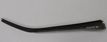 Laden Sie das Bild in den Galerie-Viewer, Nissan 300ZX Z31 Verkleidung B-Säule Tür links 7694304P00