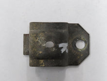 Laden Sie das Bild in den Galerie-Viewer, BMW E28 Halter Schelle Stabilisator vorn