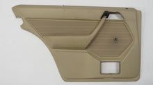 Laden Sie das Bild in den Galerie-Viewer, Mercedes Benz W124 S124 Türverkleidung Türpappe Tür hinten links beige