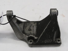 Laden Sie das Bild in den Galerie-Viewer, Porsche 928 4S GT Halter Konsole Klimakompressor 92812601704