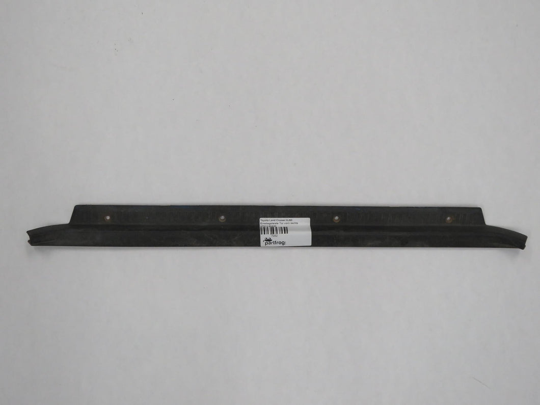 Toyota Land Cruiser HJ60 Einstiegsleiste Tür vorn rechts 67913-90A00