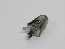 Laden Sie das Bild in den Galerie-Viewer, BMW Neue Klasse 1600 1800 2000 Zigarettenanzünger Einsatz Buchse