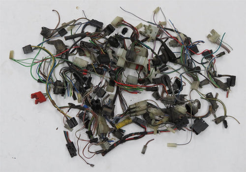 BMW E28 524TD Steckerkonvolut Kabelbaum Stecker
