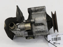 Laden Sie das Bild in den Galerie-Viewer, Porsche 928 S4 GT 5.0 Luftpumpe 92811301700