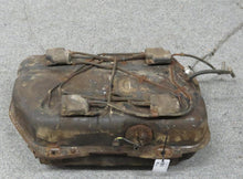 Laden Sie das Bild in den Galerie-Viewer, Mitsubishi Pajero Montero L040 2.5TD Kurz Tank Kraftstofftank