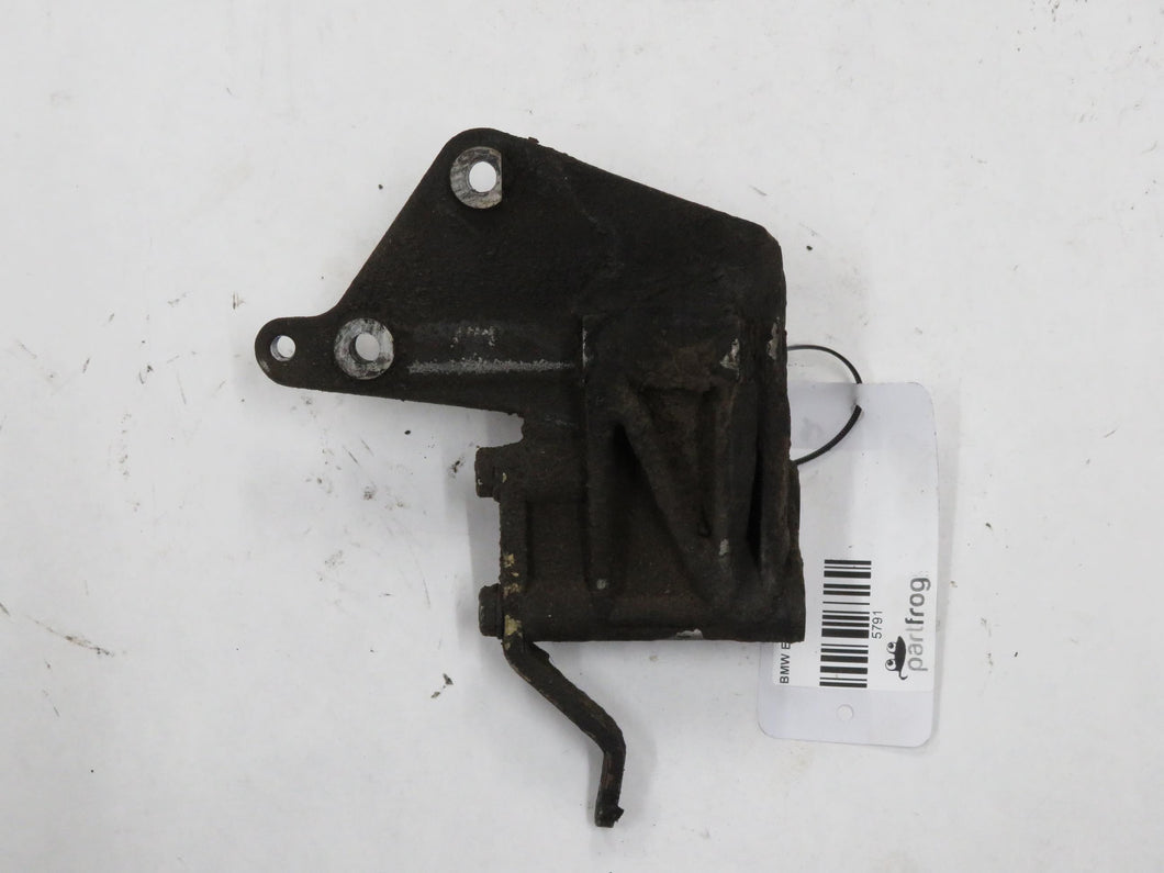 BMW E28 524TD Halter Lichtmaschine