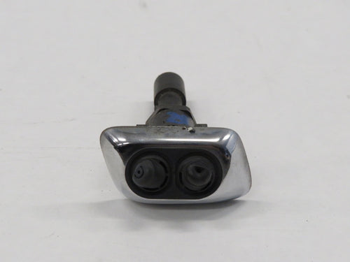 BMW E38 7er Waschdüse Scheinwerferreinigung vorn rechts 8352896