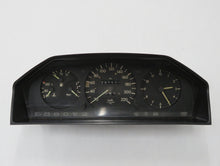 Laden Sie das Bild in den Galerie-Viewer, Mercedes Benz W124 Erste Serie Kombiinstrument Tacho VDO Diesel 220 Kmh