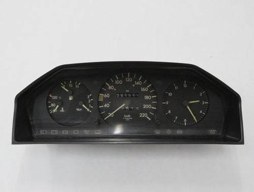 Mercedes Benz W124 Erste Serie Kombiinstrument Tacho VDO Diesel 220 Kmh