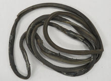 Laden Sie das Bild in den Galerie-Viewer, BMW E3 Türdichtung Dichtung Tür hinten links