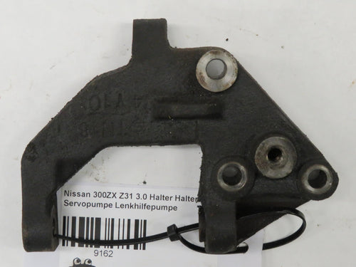 Nissan 300ZX Z31 3.0 Halter Halterung Servopumpe Lenkhilfepumpe