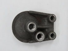 Laden Sie das Bild in den Galerie-Viewer, Toyota Land Cruiser HJ60 4.0 Diesel 2H Halter Flansch Dieselfilter