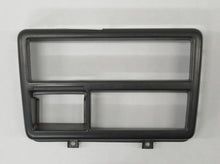 Laden Sie das Bild in den Galerie-Viewer, Nissan Silvia 200SX S12 Abdeckung Mittelkonsole Heizungsregelung 682600-06F00