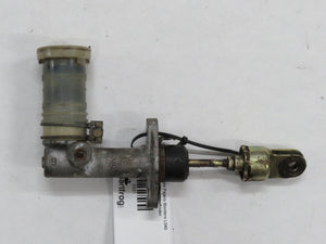 Mitsubishi Pajero Montero L040 Kupplungsgeberzylinder