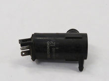 Laden Sie das Bild in den Galerie-Viewer, BMW E3 E9 Pumpe Wischwasser Wischwasserpumpe