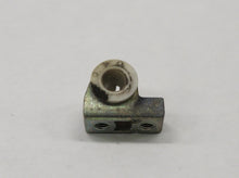 Laden Sie das Bild in den Galerie-Viewer, Nissan 300ZX Targa Z31 Halterung Aufnahme Verriegelung Targadach hinten links