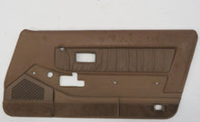 Laden Sie das Bild in den Galerie-Viewer, Nissan 300ZX Z31 Türverkleidung Türpappe Tür vorn rechts braun