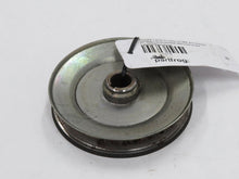 Laden Sie das Bild in den Galerie-Viewer, Toyota Land Cruiser HJ60 4.0 Diesel 2H Riemenscheibe Servopumpe Lenkhilfepumpe