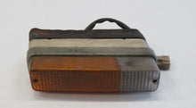 Laden Sie das Bild in den Galerie-Viewer, Alfa Romeo Alfetta (1975-1977) Blinker vorn links