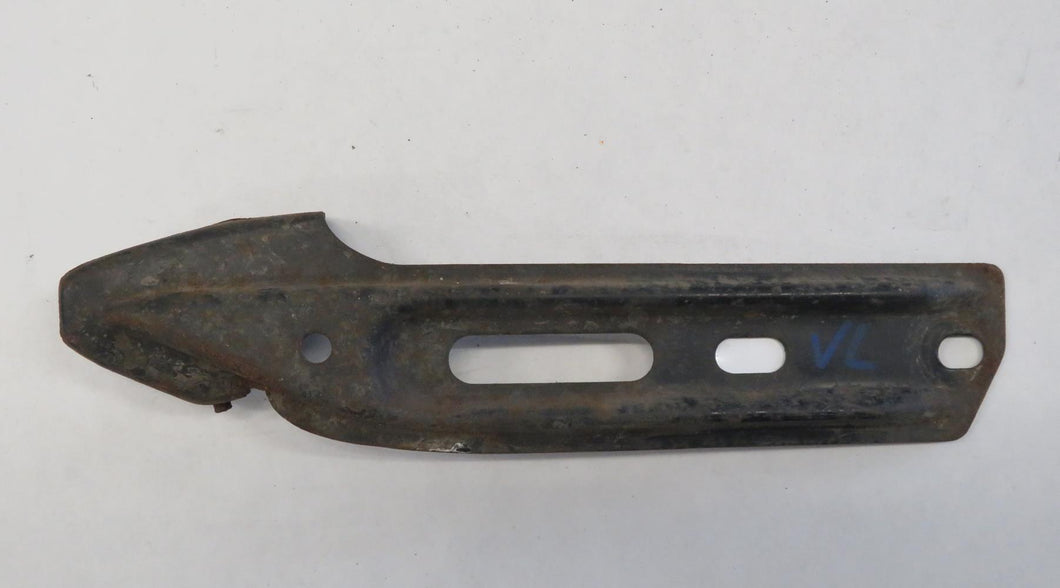 Alfa Romeo Alfetta (1975-1977) Halter Stoßstange vorn links