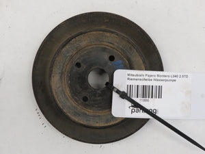 Mitsubishi Pajero Montero L040 2.5TD Riemenscheibe Wasserpumpe