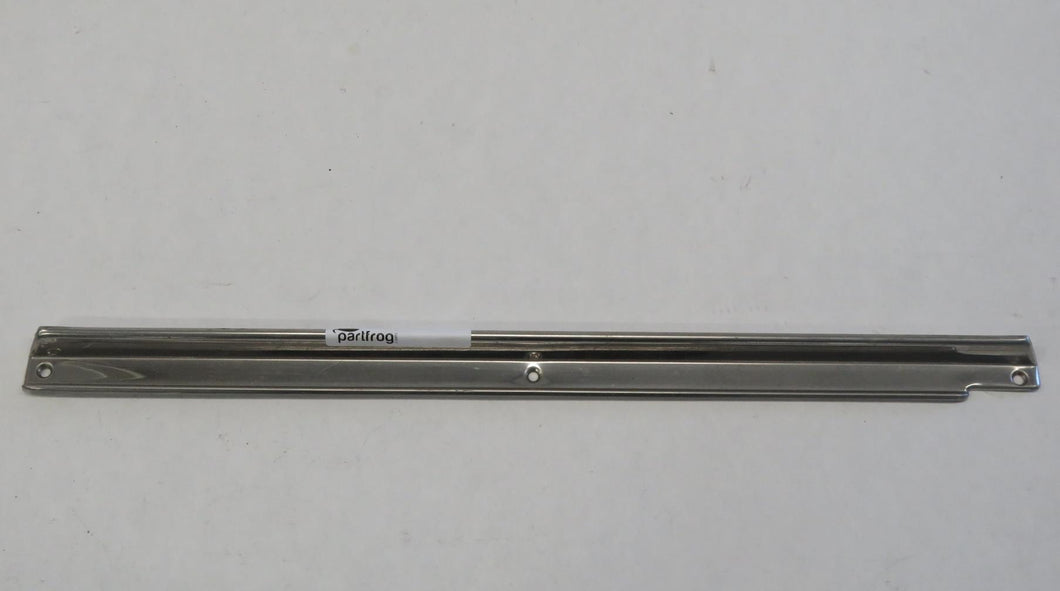 Toyota Celica TA4 RA4 (78-82) Halter Chrom Rückbank Teppich Kofferraum rechts