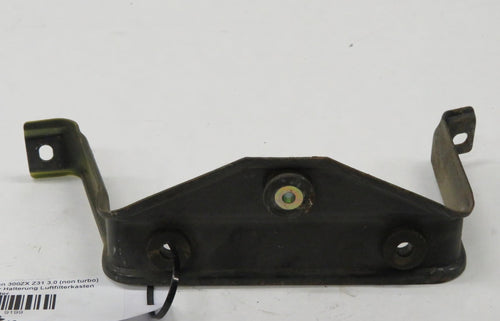 Nissan 300ZX Z31 3.0 Halter Halterung Luftfilterkasten Luftfilter