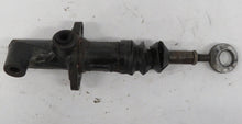 Laden Sie das Bild in den Galerie-Viewer, BMW E3 Kupplungsgeberzylinder Geberzylinder Kupplung