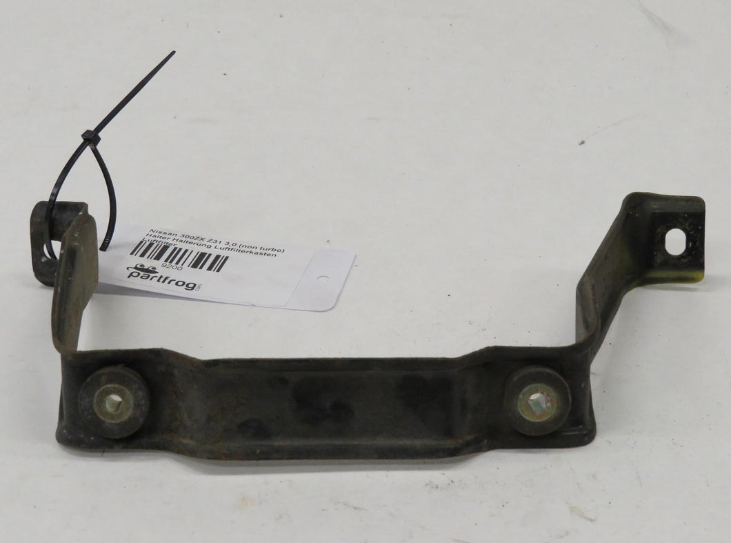 Nissan 300ZX Z31 3.0 Halter Halterung Luftfilterkasten Luftfilter