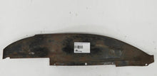 Laden Sie das Bild in den Galerie-Viewer, BMW E3 Innenkotflügel Spritzschutz Radhaus vorn rechts