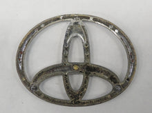 Laden Sie das Bild in den Galerie-Viewer, Toyota Celica T18 Emblem Zeichen Heckklappe